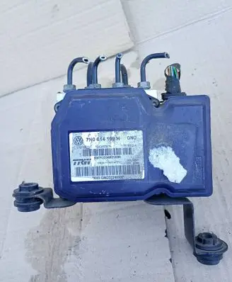 Volkswagen Sharan ABS Pump 7N0614109H