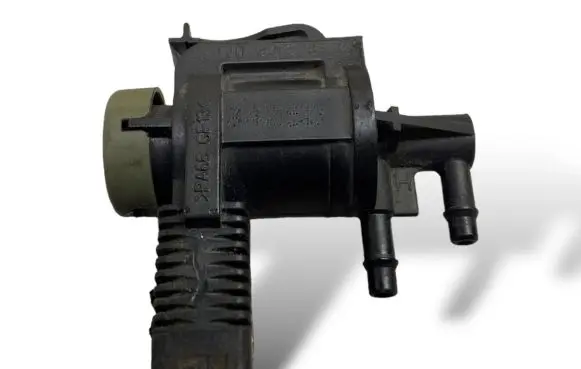 Audi A4 S4 B7 8E 8H Turbo solenoid valve PA66 1J0906283C