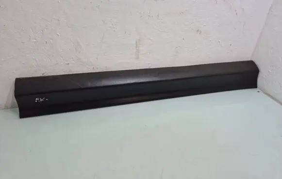 Toyota RAV 4 (XA40) Front door trim (molding) 7507442010