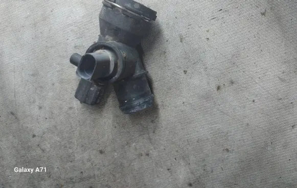 Volkswagen Touran I Engine coolant pipe/hose 1K0122291D