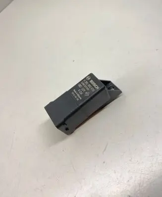 Nissan Qashqai Glow plug pre-heat relay 110673774R 20150620 0281003070