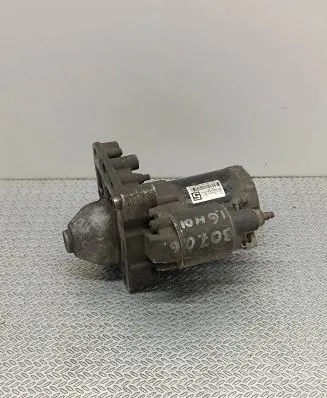 Peugeot 307 Starter motor M000T22471 9603520080