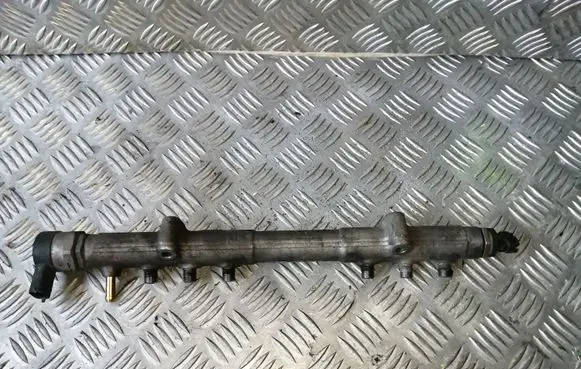 Volvo XC90 Fuel main line pipe 30777554 0445215023 30777576