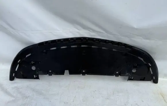 Front bumper skid plate/under tray
