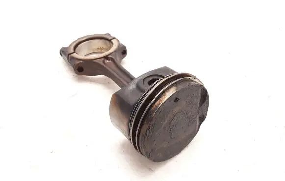 Renault Modus Piston with connecting rod