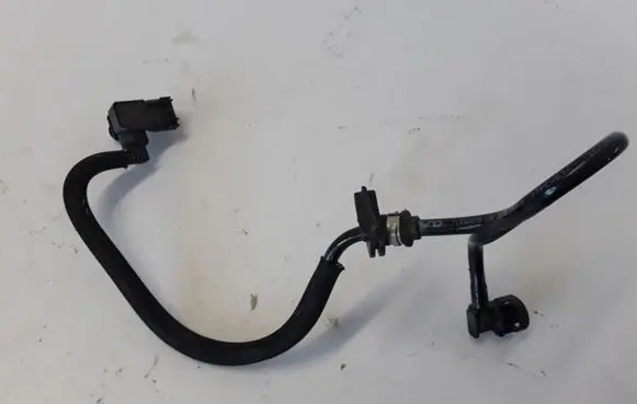 Volvo S90, V90 Air intake hose/pipe 31340070