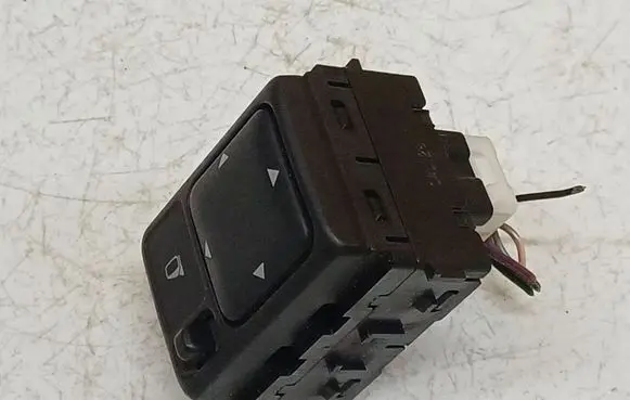 Nissan Micra Wing mirror switch