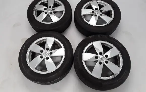 Renault Megane III R18 alloy rim 