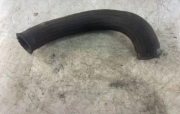Mitsubishi Pajero Sport I Intercooler hose/pipe