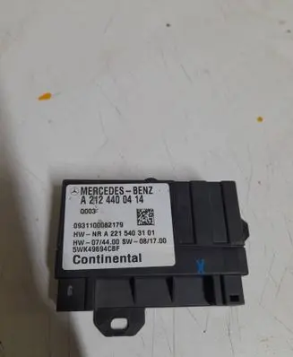 Mercedes-Benz E C207 W207 Fuel injection pump control unit/module A2124400414