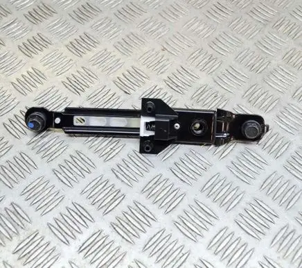 KIA Carens III Seat belt height adjuster 