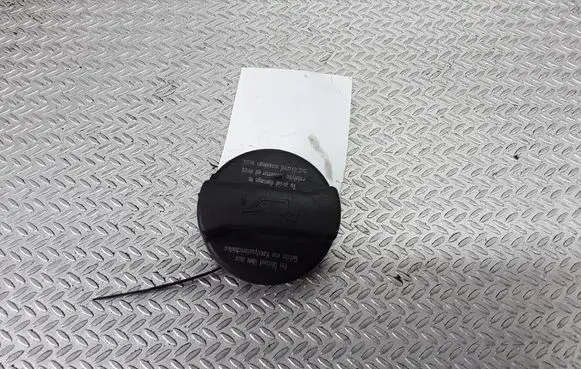 Audi A6 S6 C5 4B Oil filler cap 026103485
