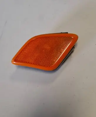 Mercedes-Benz CLS C219 Front reflector A2218852014