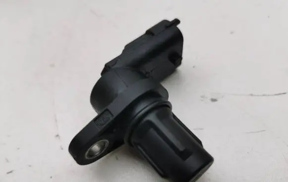 Maserati Quattroporte Camshaft position sensor 0232103076