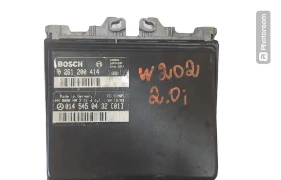 Mercedes-Benz C W202 Engine control unit/module 0261200414 0145450432 26RT4397