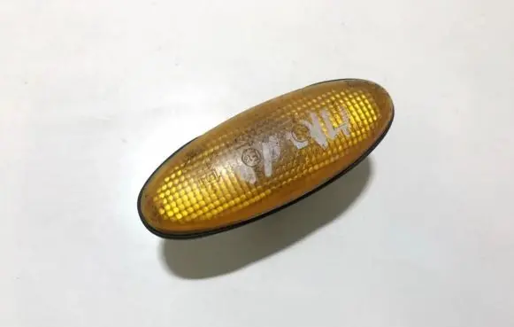Mazda 626 Front fender indicator light 21461612 214-61612
