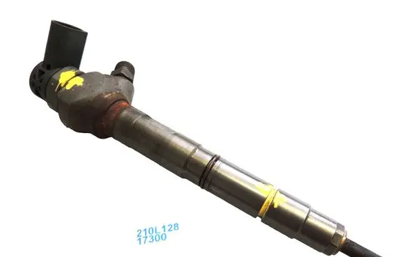 Volkswagen Golf VI Fuel injector 03L130855CX 0986435167
