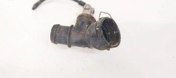Volkswagen Golf Plus Engine coolant pipe/hose 1K0122291