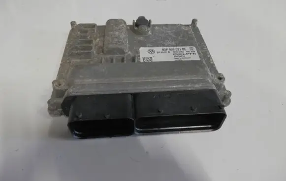 Seat Ibiza IV (6J,6P) Engine control unit/module 03P906021BE