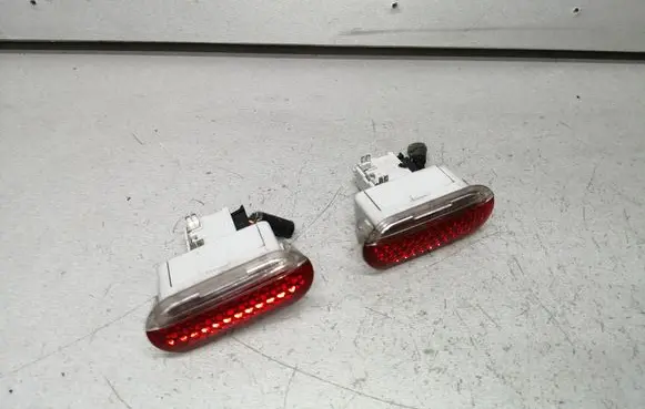 Jaguar S-Type Front door interior light 