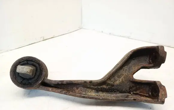 Mercedes-Benz Vito Viano W639 Rear differential/diff mount bracket A6393530395
