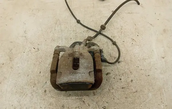 Mercedes-Benz GL X166 Rear brake caliper