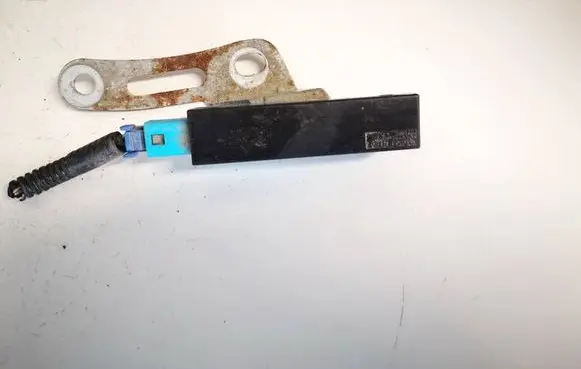 Lexus IS 220D-250-350 Antenna control unit 