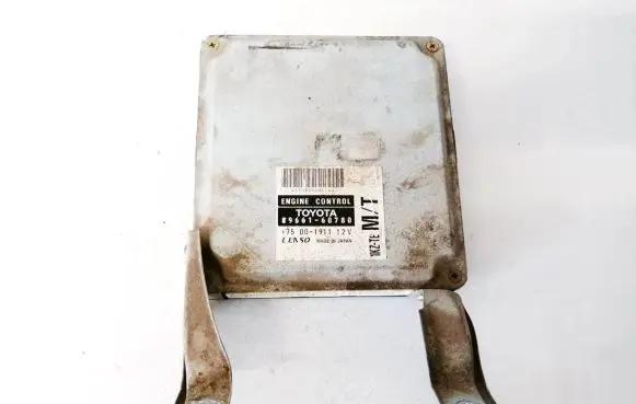 Toyota Land Cruiser (HDJ90) Engine control unit/module 8966160780 89661-60780