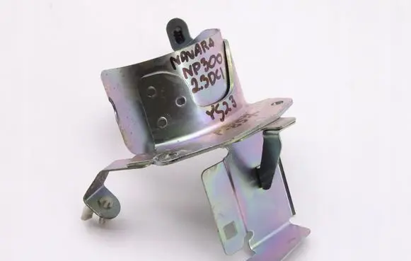 Nissan Navara D23 Fuel filter bracket/mount holder 