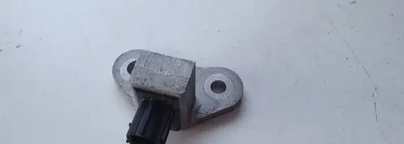 Nissan Qashqai+2 Airbag deployment crash/impact sensor