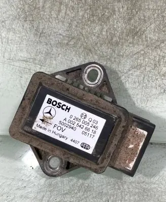Mercedes-Benz Vito Viano W639 ESP acceleration yaw rate sensor 0265005246 A0025426618