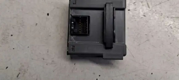Land Rover Discovery 3 - LR3 Headlight ballast module Xenon