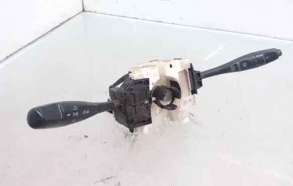 Mitsubishi Space Star Wiper turn signal indicator stalk/switch MR368929