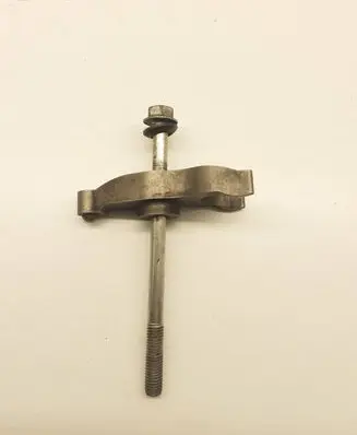 Toyota Land Cruiser (J120) Fuel Injector clamp holder