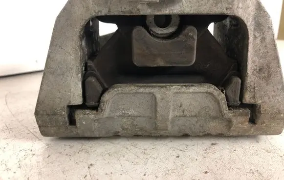 Volkswagen New Beetle Engine mount bracket 1J0199282BF