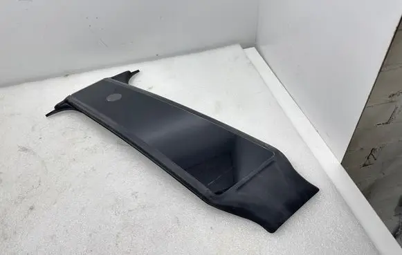 Tesla Model Y (B) Pillar trim (exterior) 151625500E 110061900C 149424100A