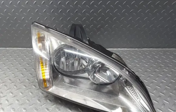 Ford Focus Headlight/headlamp 4M5113099AD
