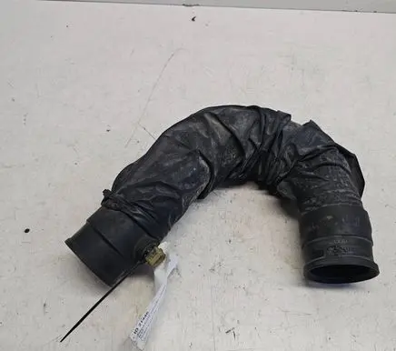 Air intake hose/pipe