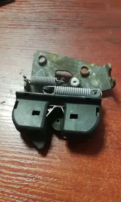 BMW 3 E90 E91 Seat back rest lock catch 7112853