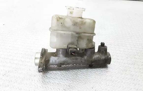 KIA Magentis Master brake cylinder BM111028