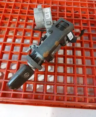 Opel Insignia A Ignition lock 25799293