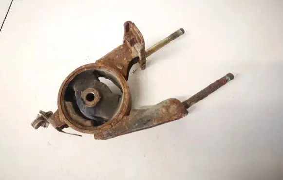Toyota Yaris Engine mount bracket 1237123010 12371-23010