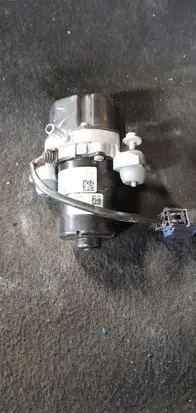 Jeep Cherokee Vacuum pump P68290533AA 53366642