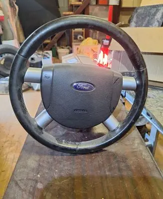 Ford Mondeo Mk III Steering wheel axle 