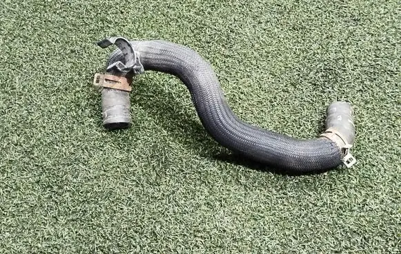 Renault Trafic III (X82) Engine coolant pipe/hose 93450183 140532719R