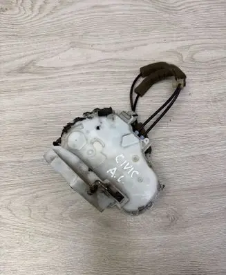 Honda Civic Rear door lock 