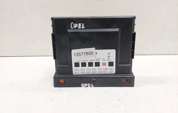 Opel Insignia A Comfort/convenience module 13577850 F00HJ00625 6002JC1392
