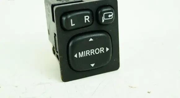 Toyota Avensis Verso Wing mirror switch 183575