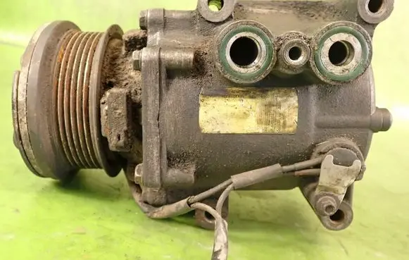 Ford Transit Air conditioning (A/C) compressor (pump)