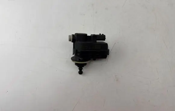 Toyota Yaris XP210 Headlight level adjustment motor 90013783